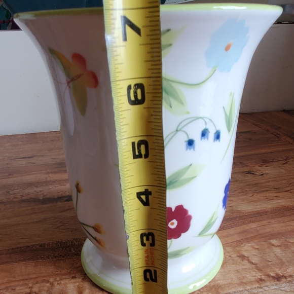 Emma bia floral vase - Picture 9 of 13